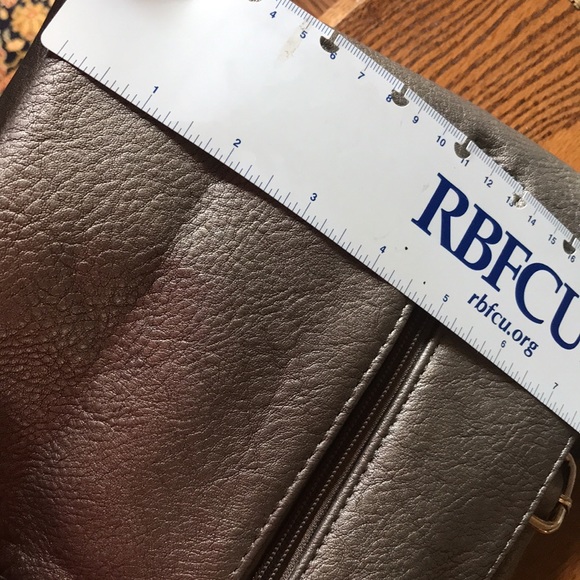 Purse with Conceal Carry includes Blackhawk holster size 4 - Picture 15 of 16